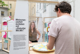 NIKLAS SANDERS
KONZEPT TEXT STRATEGIE